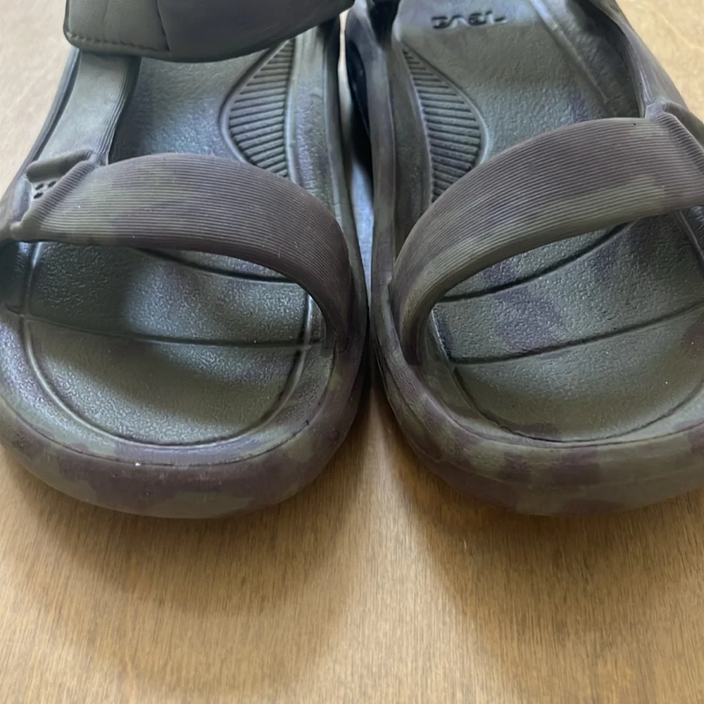 TEVA water sandal